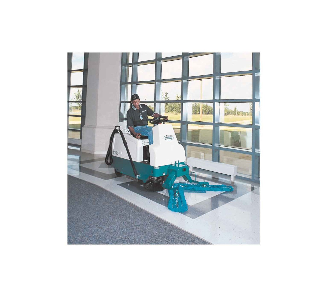 6100 Sub-Compact Battery Ride-On Floor Sweeper alt 23